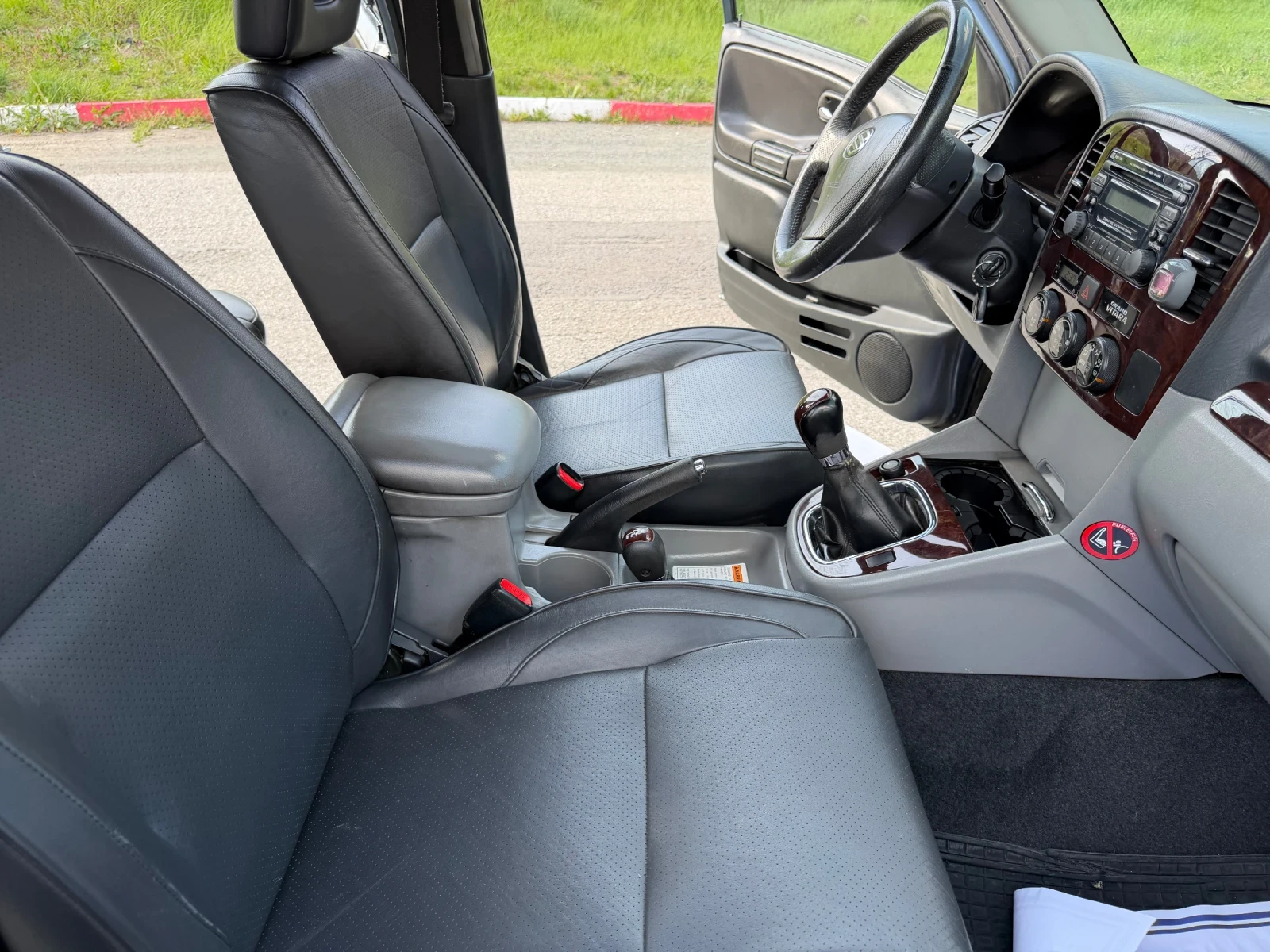 Suzuki Grand vitara 2.0HDI FACELIFT, снимка 12 - Автомобили и джипове - 54339329