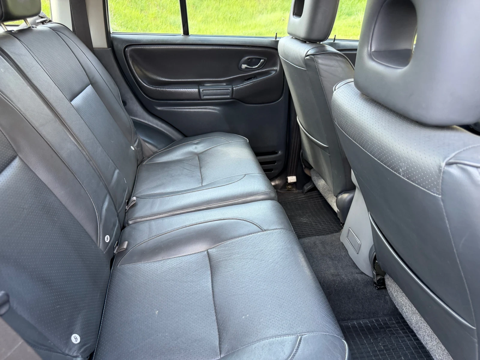 Suzuki Grand vitara 2.0HDI FACELIFT, снимка 14 - Автомобили и джипове - 54339329