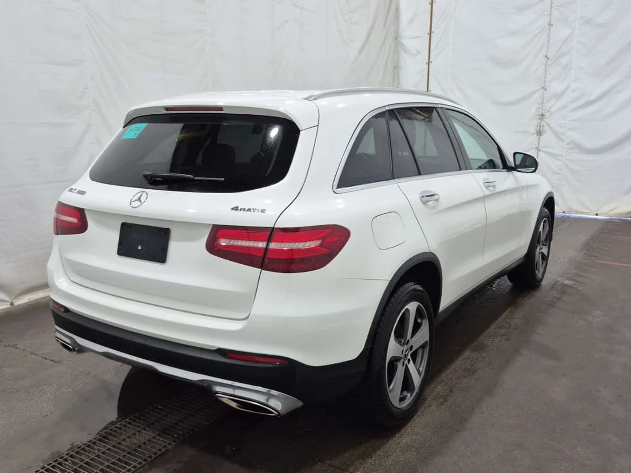 Mercedes-Benz GLC 300 МЪРТВА ТОЧКА| ПОДГРЕВИ| ПАНОРАМА| CARFAX| , снимка 4 - Автомобили и джипове - 54518504