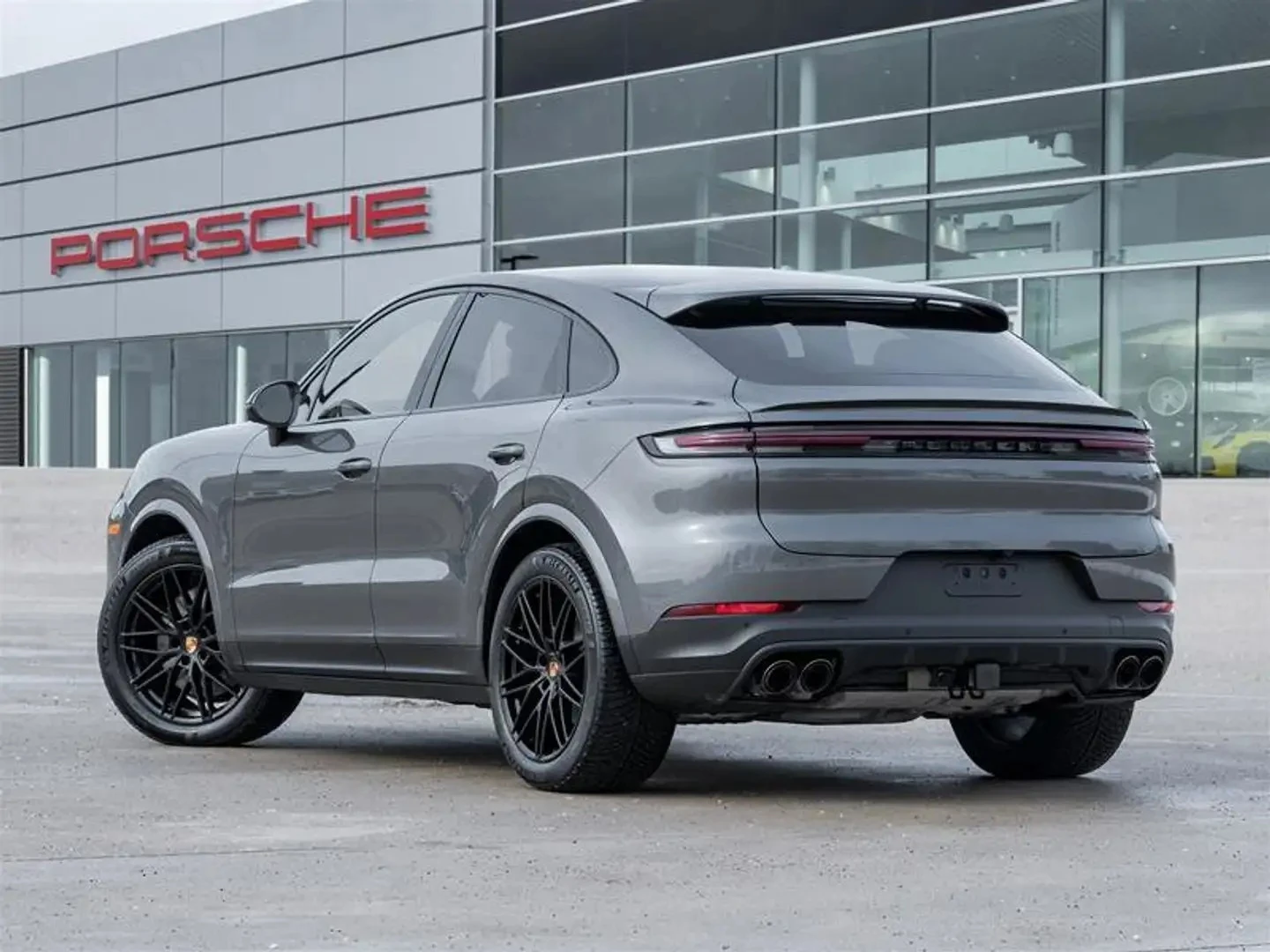 Porsche Cayenne Coupe Premium Pkg Plus* AвтоКредит * (ЦЕНА ДО БГ), снимка 4 - Автомобили и джипове - 54973467
