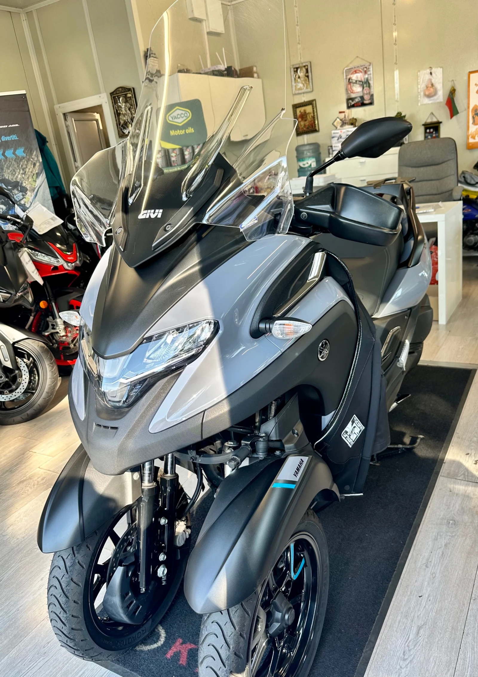 Yamaha Tricity 300i Nardo Gray 2020г. ABS/TC/LED, снимка 7 - Мотоциклети и мототехника - 54838199