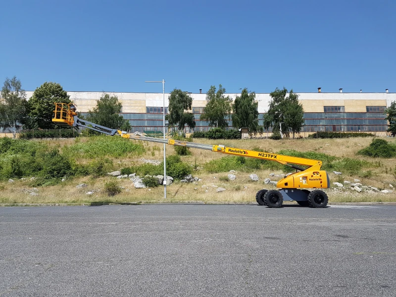 Автовишка Друга марка Haulotte H23 TPX 4х4, снимка 4 - Индустриална техника - 49708013