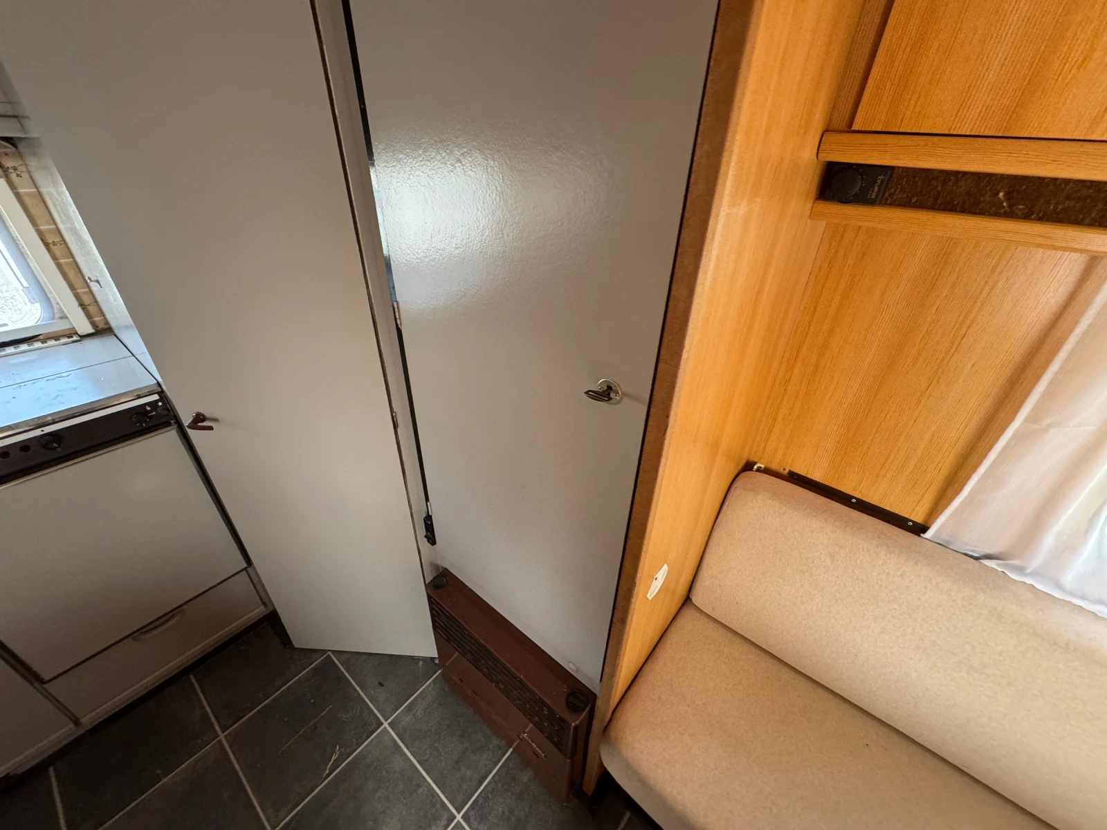  Beyerland | Mobile.bg   11