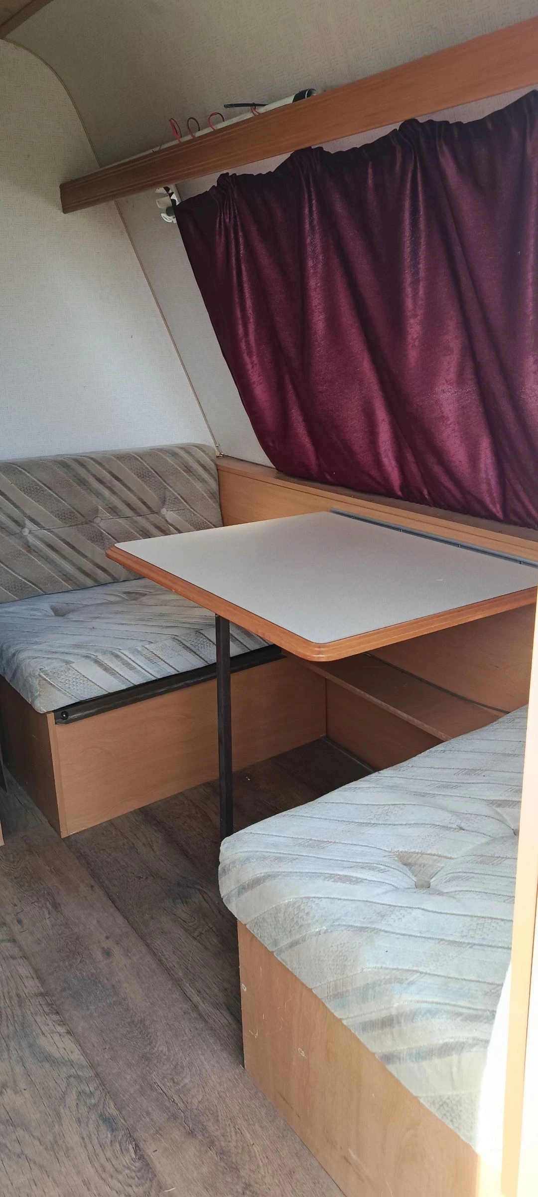 Каравана Caravelair, снимка 9 - Каравани и кемпери - 53968456