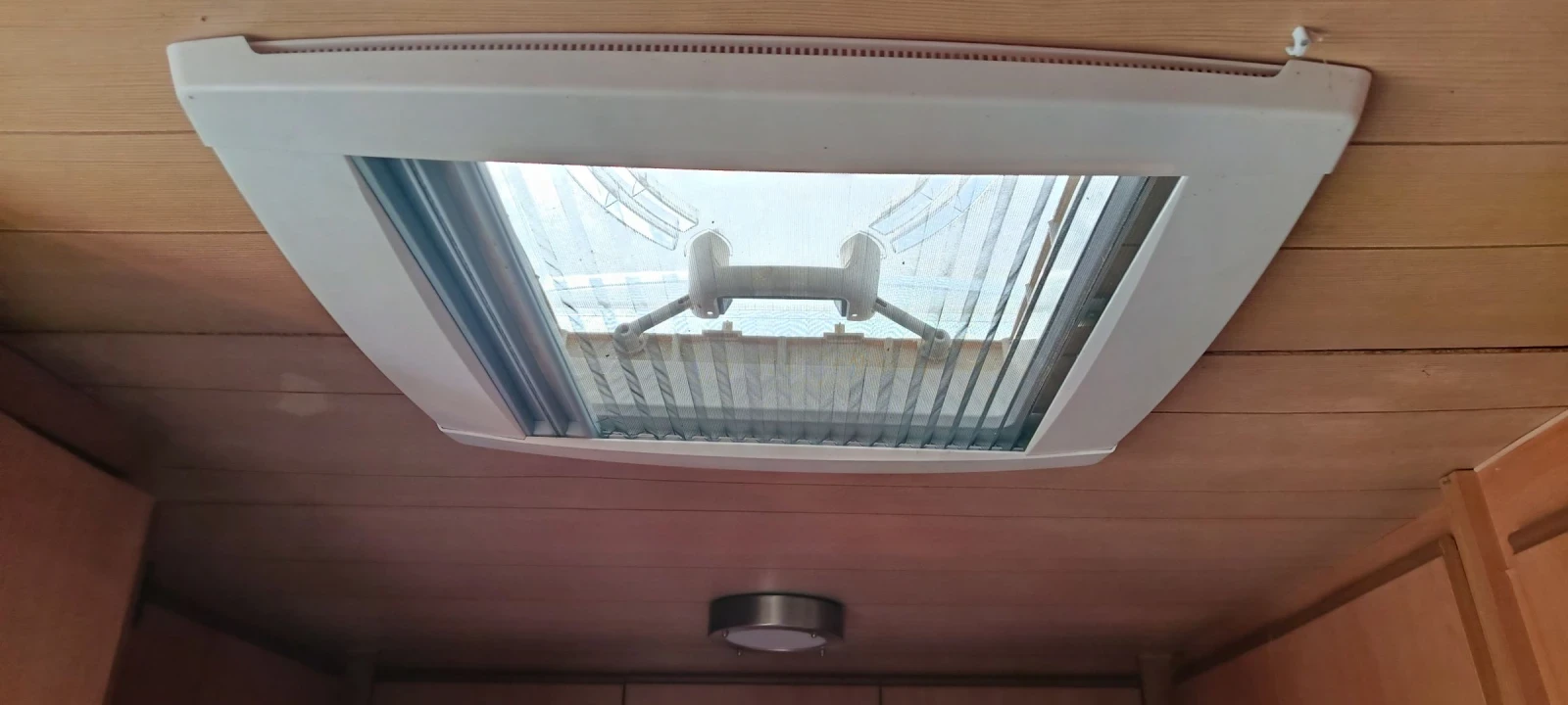 Каравана Caravelair, снимка 6 - Каравани и кемпери - 53968456