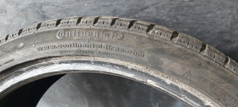 Гуми Зимни 245/35R19, снимка 5 - Гуми и джанти - 35125554