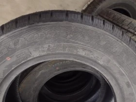 Гуми Зимни 215/65R15, снимка 5 - Гуми и джанти - 46786684