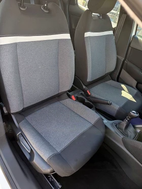 Citroen C4 РЕГИСТРИРАНА ОБСЛУЖЕНА ВСИЧКО ПЛАТЕНО, снимка 12