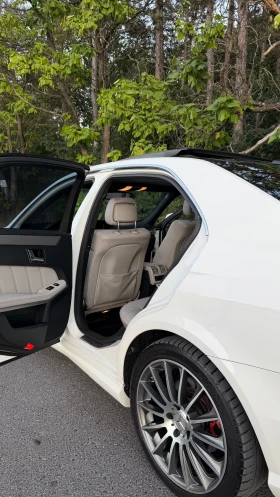 Mercedes-Benz E 350 Amg Line, снимка 13