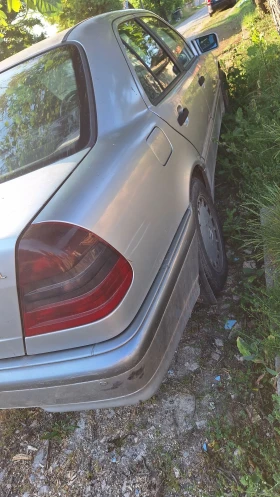     Mercedes-Benz C 250