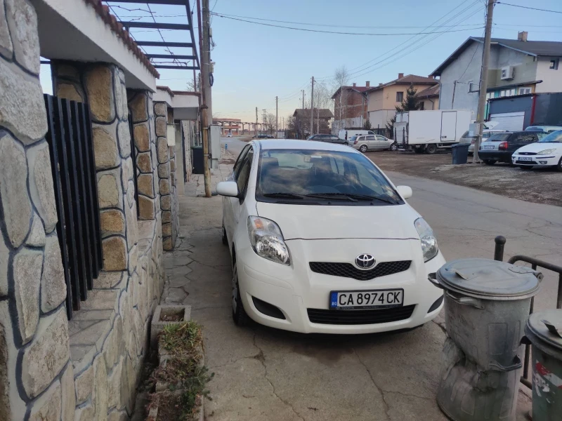 Toyota Yaris, снимка 5 - Автомобили и джипове - 48091439