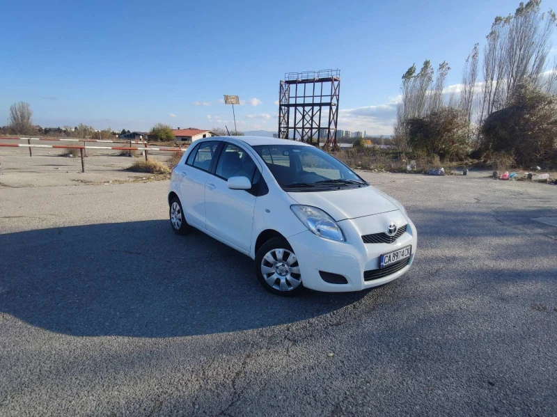 Toyota Yaris, снимка 2 - Автомобили и джипове - 48091439