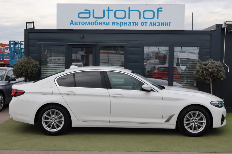 BMW 520 xDrive/2.0d/190k.c./8AT/Гаранция, снимка 4 - Автомобили и джипове - 48880207