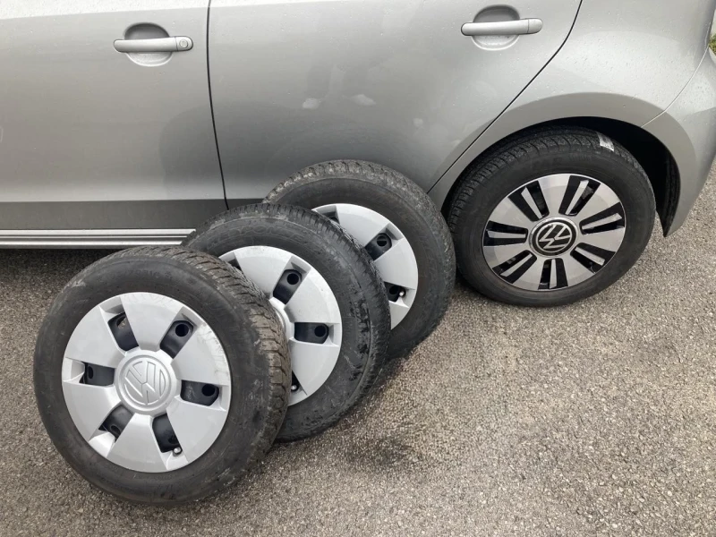 VW Up Голяма батерия 36.8 kw.h/ CCS, снимка 9 - Автомобили и джипове - 52286224