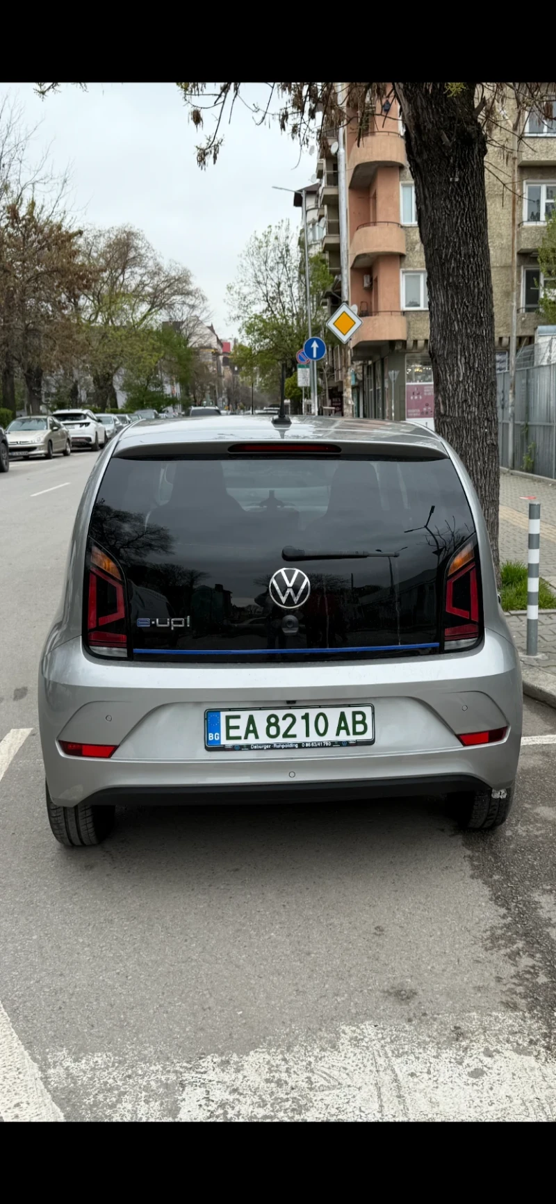VW Up Голяма батерия 36.8 kw.h/ CCS, снимка 4 - Автомобили и джипове - 52286224