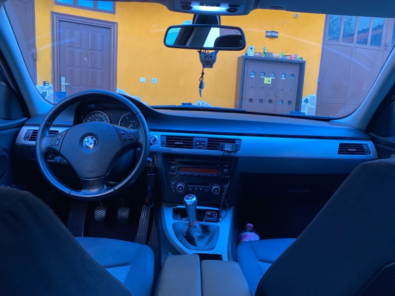 BMW 320 d, снимка 6 - Автомобили и джипове - 52736037