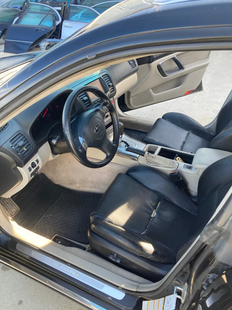 Subaru Legacy 3.0 H6, снимка 9 - Автомобили и джипове - 52244656