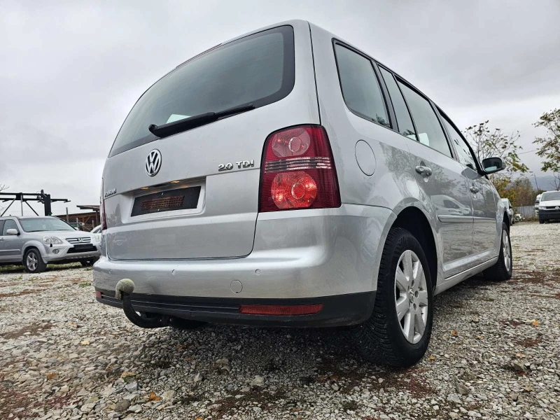 VW Touran 2.0 TDI, снимка 4 - Автомобили и джипове - 52427112