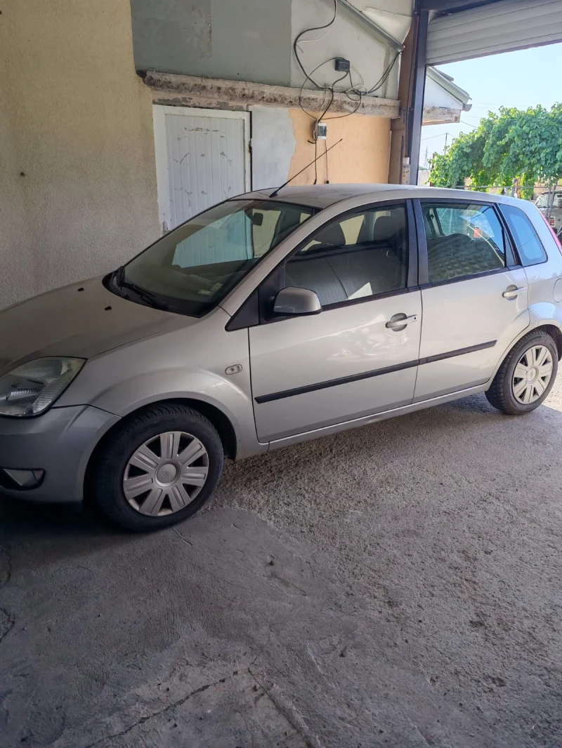 Ford Fiesta, снимка 4 - Автомобили и джипове - 52831571