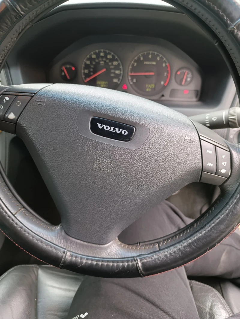 Volvo S60 2.0T, снимка 12 - Автомобили и джипове - 52866039