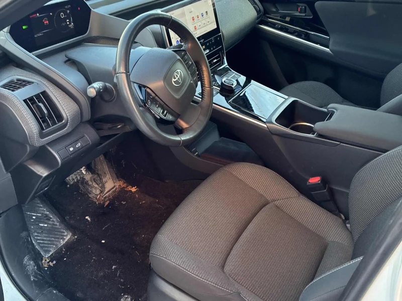 Toyota bZ4X LE FWD, снимка 5 - Автомобили и джипове - 53183211