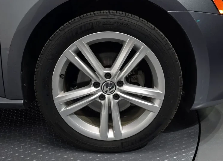 VW Passat 2.0 TDI - изображение 5