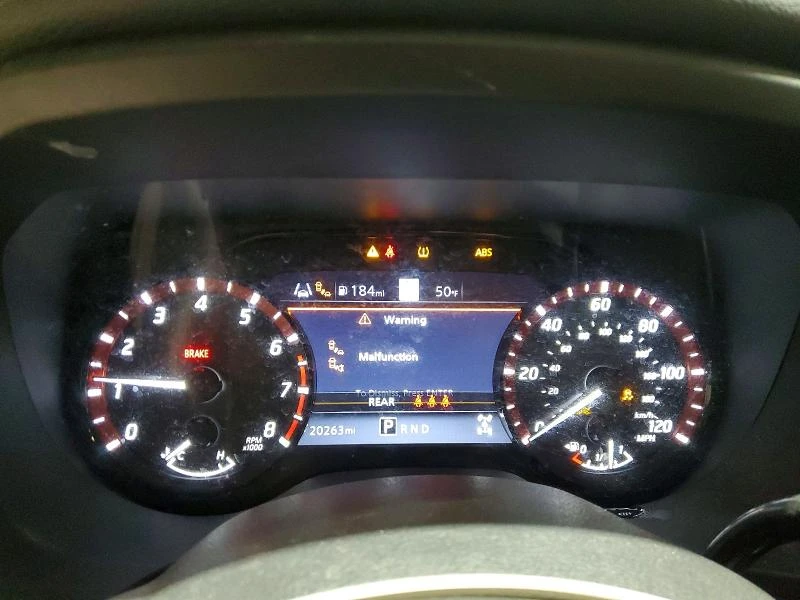 Nissan Teana 5.6L 8 4x4 w/Rear Wheel Drv, снимка 14 - Автомобили и джипове - 53570781