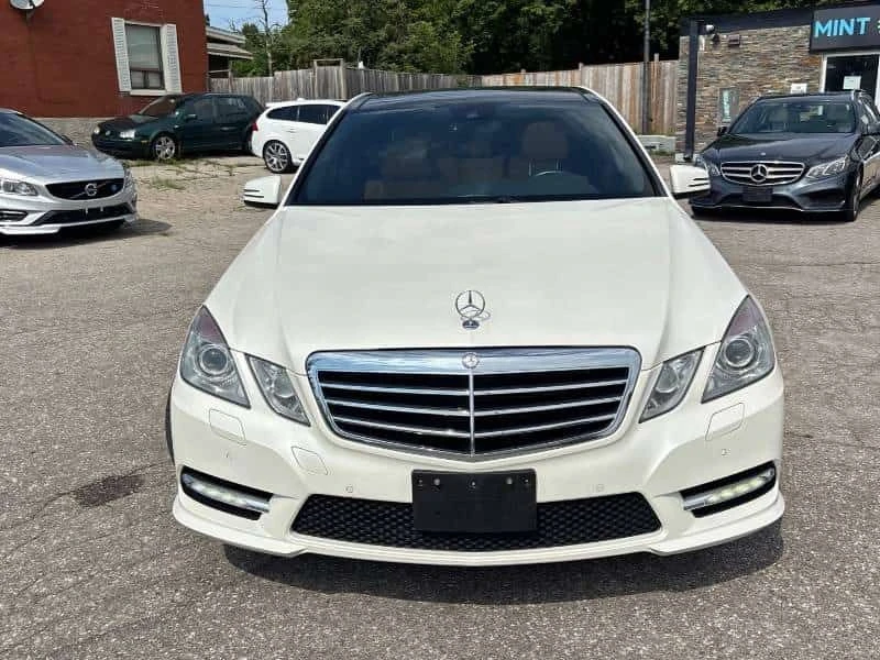 Mercedes-Benz E 500 * 550 * CARFAX * БЕЗ ПЪРВОНАЧАЛНА ВНОСКА, снимка 6 - Автомобили и джипове - 55413848