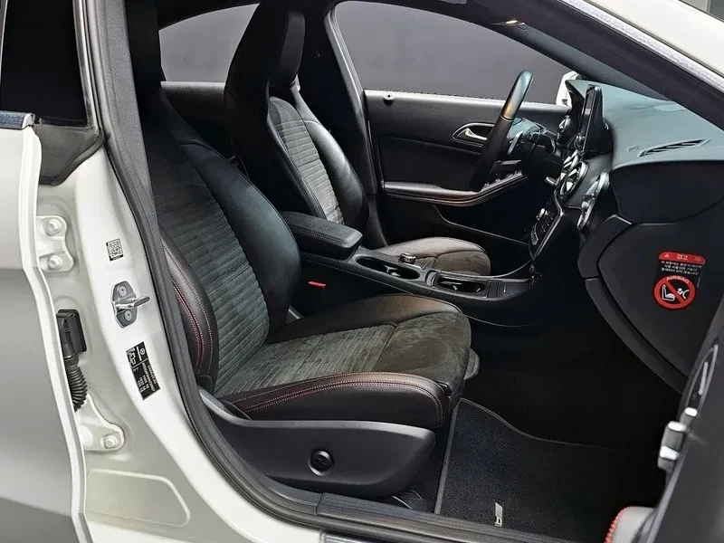 Mercedes-Benz CLA 220 C 117 AMG LINE, снимка 7 - Автомобили и джипове - 55651125