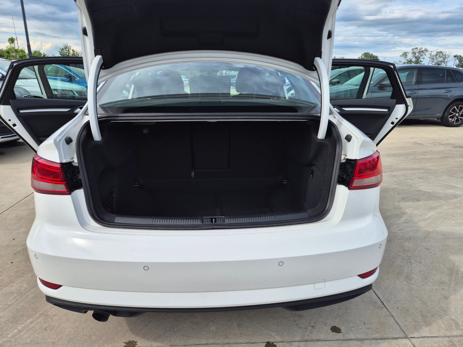 Audi A3  LIMOUSINE---30 TDI A/T | Mobile.bg   11