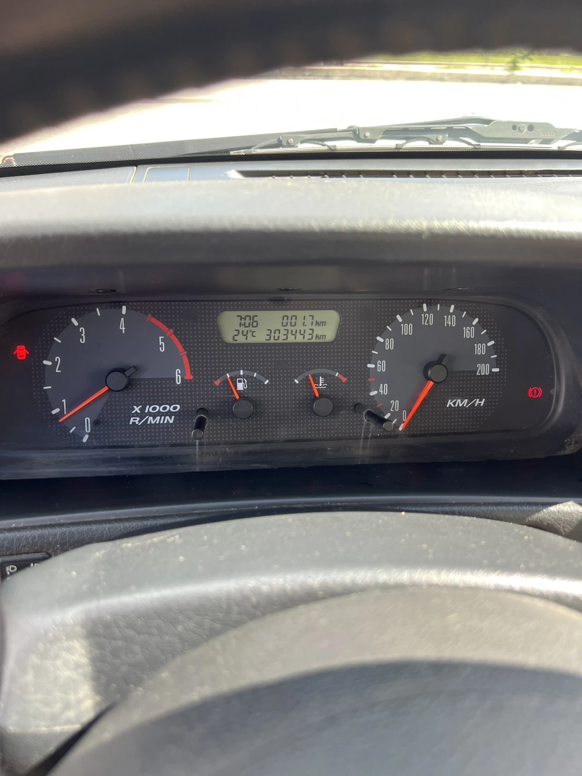 Nissan Terrano II 3.0D - изображение 8