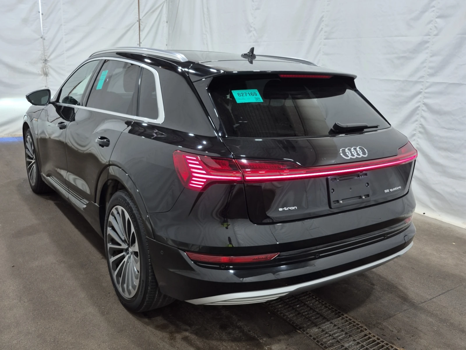 Audi E-Tron * PRESTIGE * CARFAX * АВТОКРЕДИТ - изображение 4