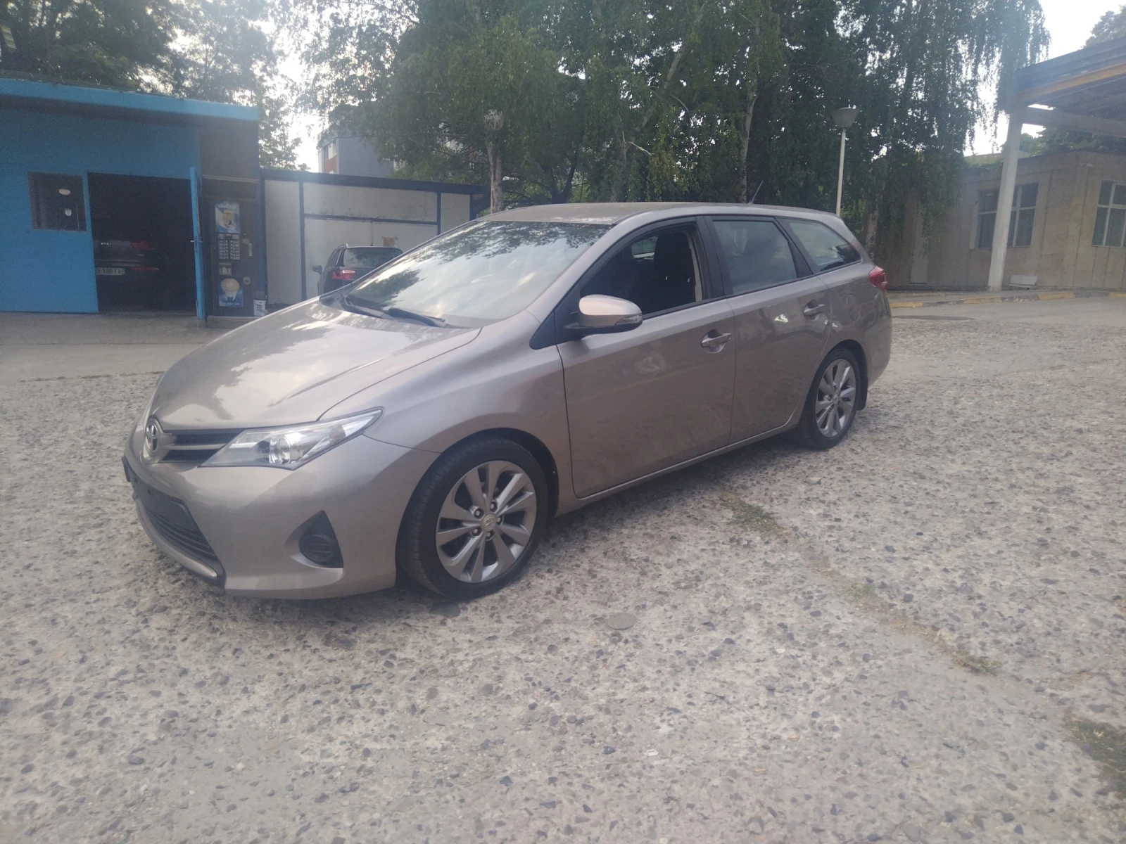 Toyota Auris 1.33 - изображение 3