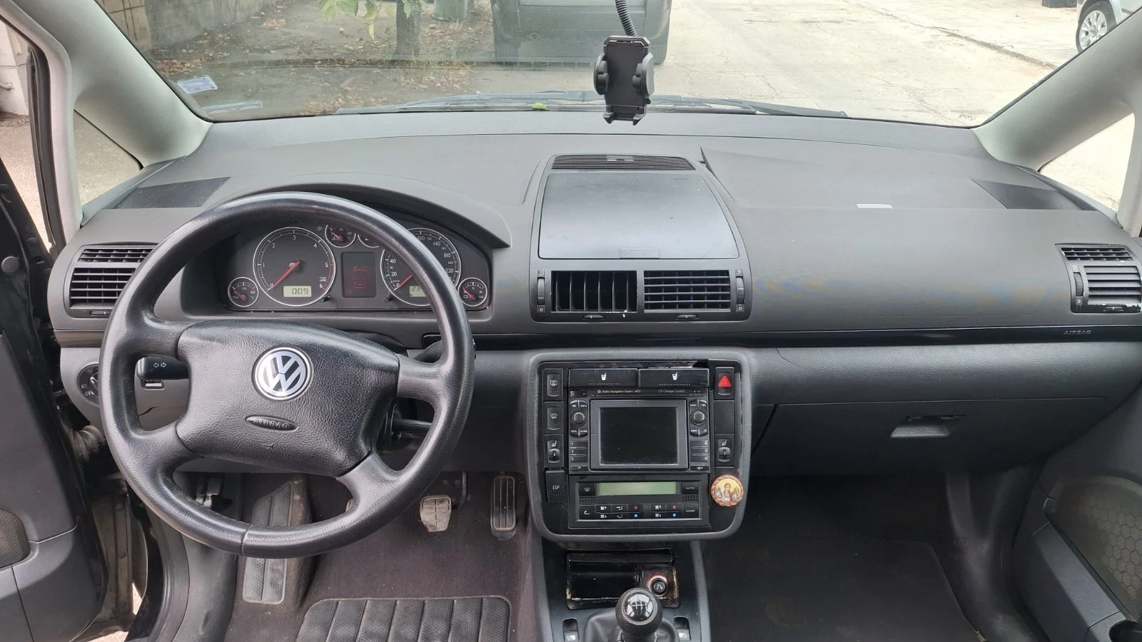 VW Sharan 1.9 TDI 115  - изображение 10