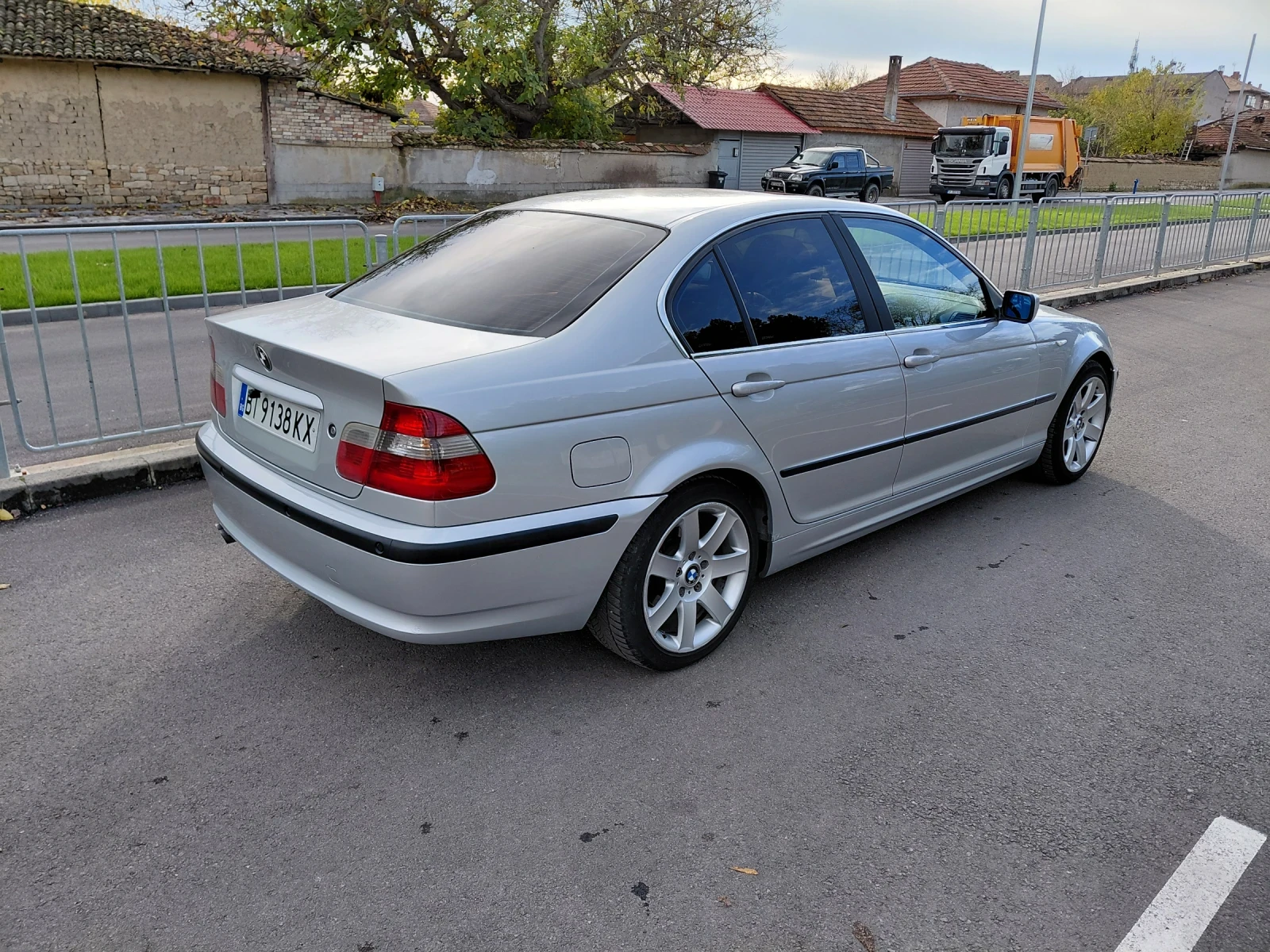 BMW 320 2.2i  - изображение 2