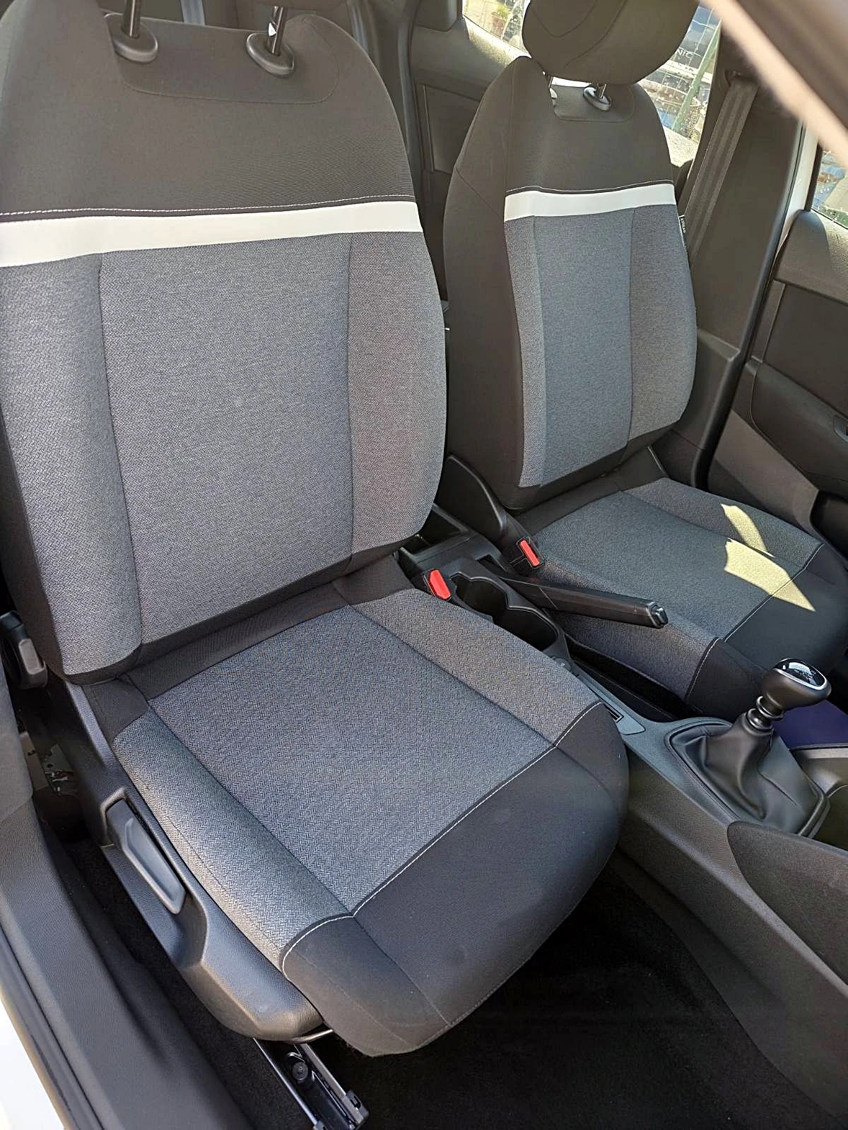 Citroen C4 РЕГИСТРИРАНА ОБСЛУЖЕНА ВСИЧКО ПЛАТЕНО, снимка 12 - Автомобили и джипове - 52430097