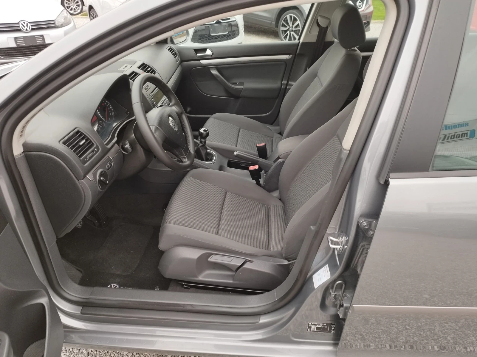 VW Golf 1.9TDI 6ск. 105к. - изображение 10