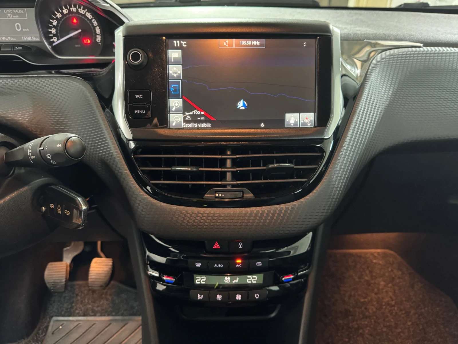 Peugeot 208 1.2i ALLURE- LED/ KLIMATRONIC/ CAMERA/ 129.000 km! | Mobile.bg   13