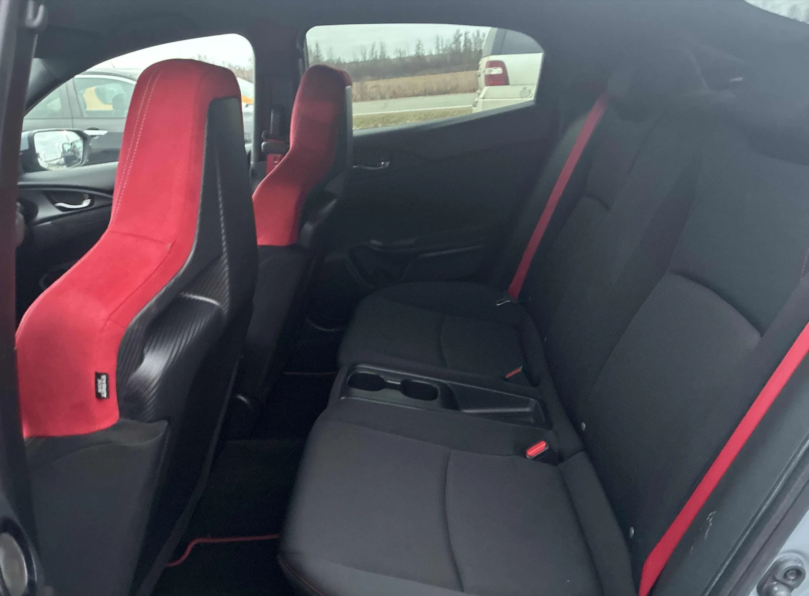 Honda Civic Type R - изображение 9