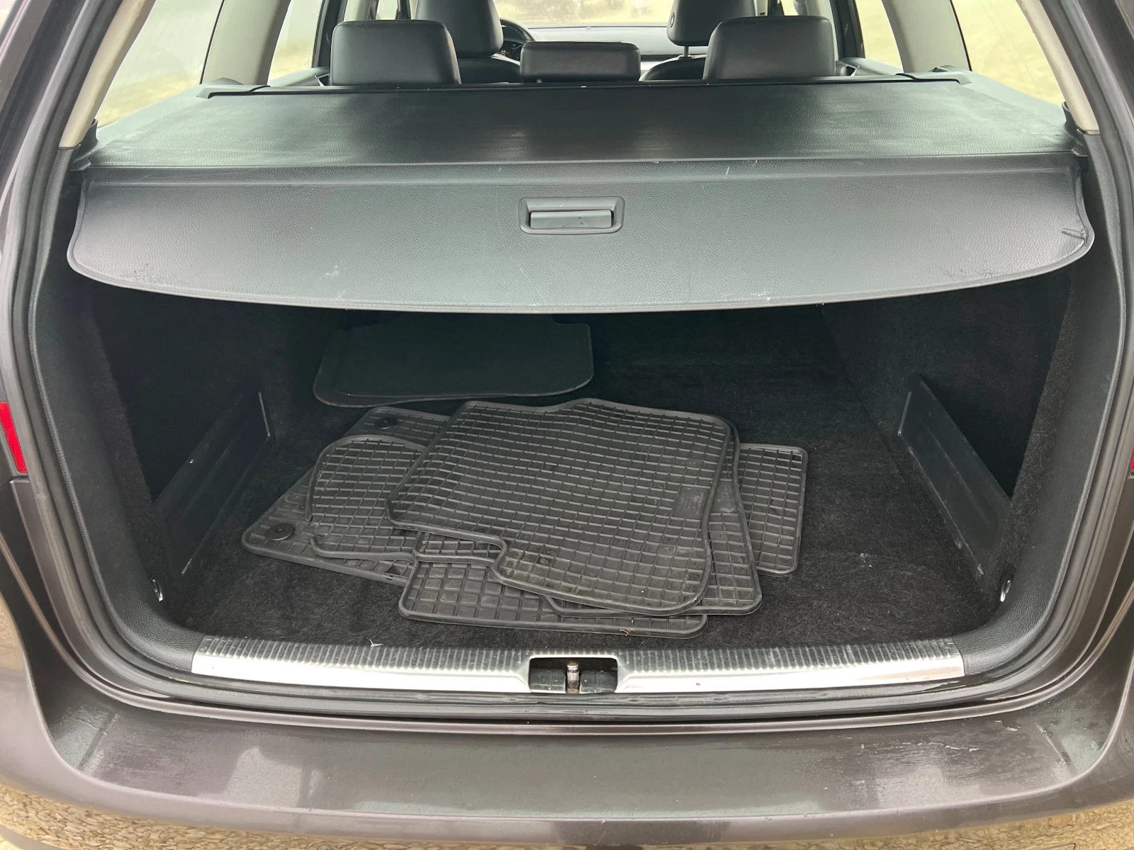 VW Passat 2.0TDi/110p.s-Highline/Navi/Koja-TOP!!! | Mobile.bg � ����������� 13