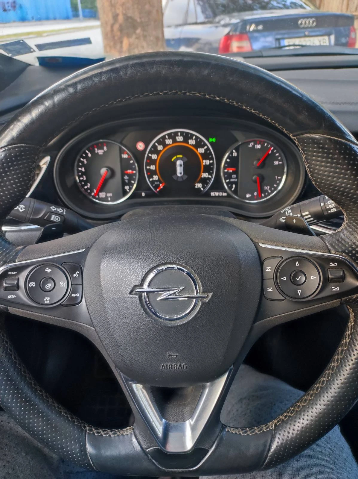 Opel Insignia, снимка 16 - Автомобили и джипове - 53735291