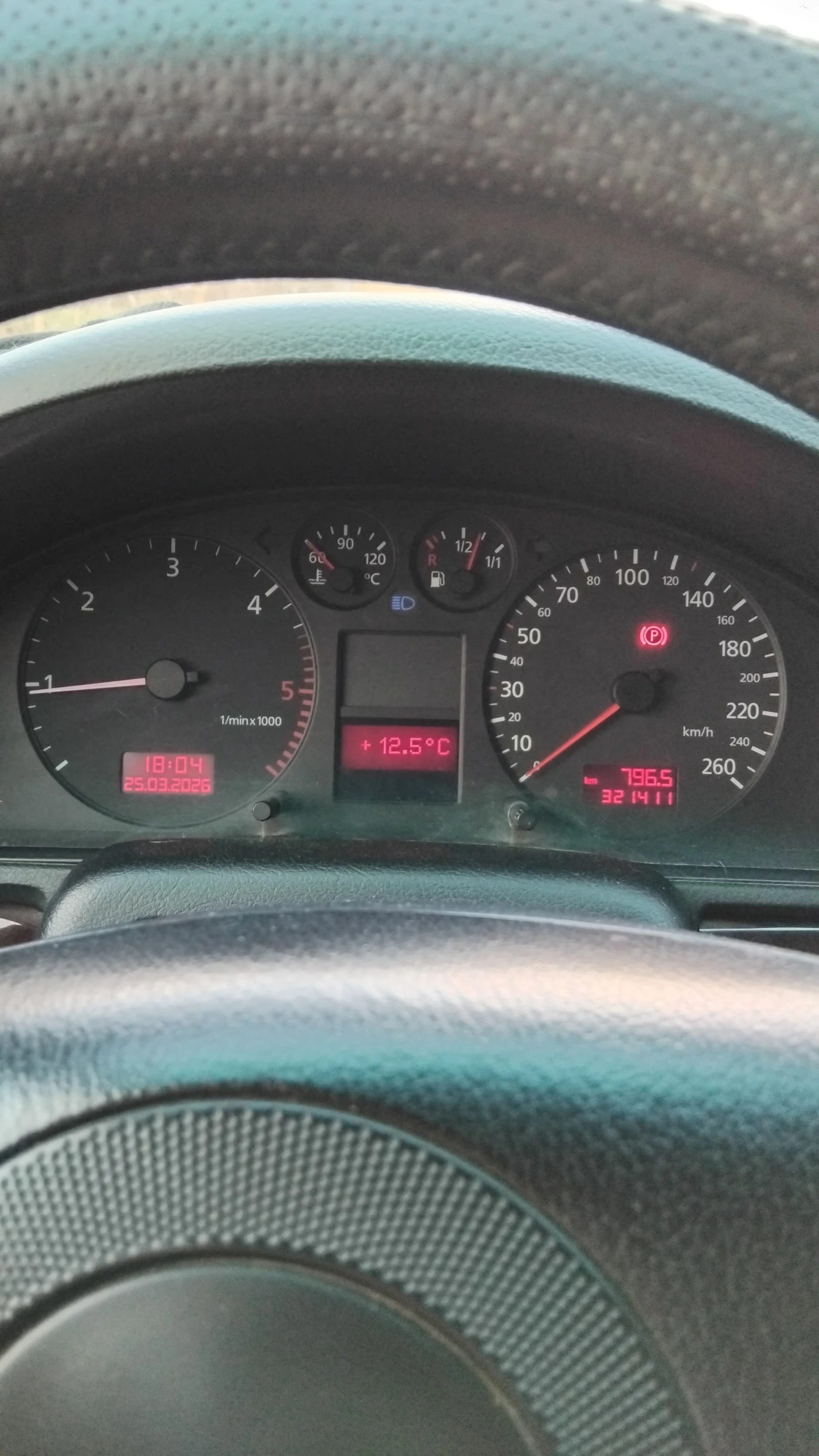 Audi A4, снимка 5 - Автомобили и джипове - 53985599