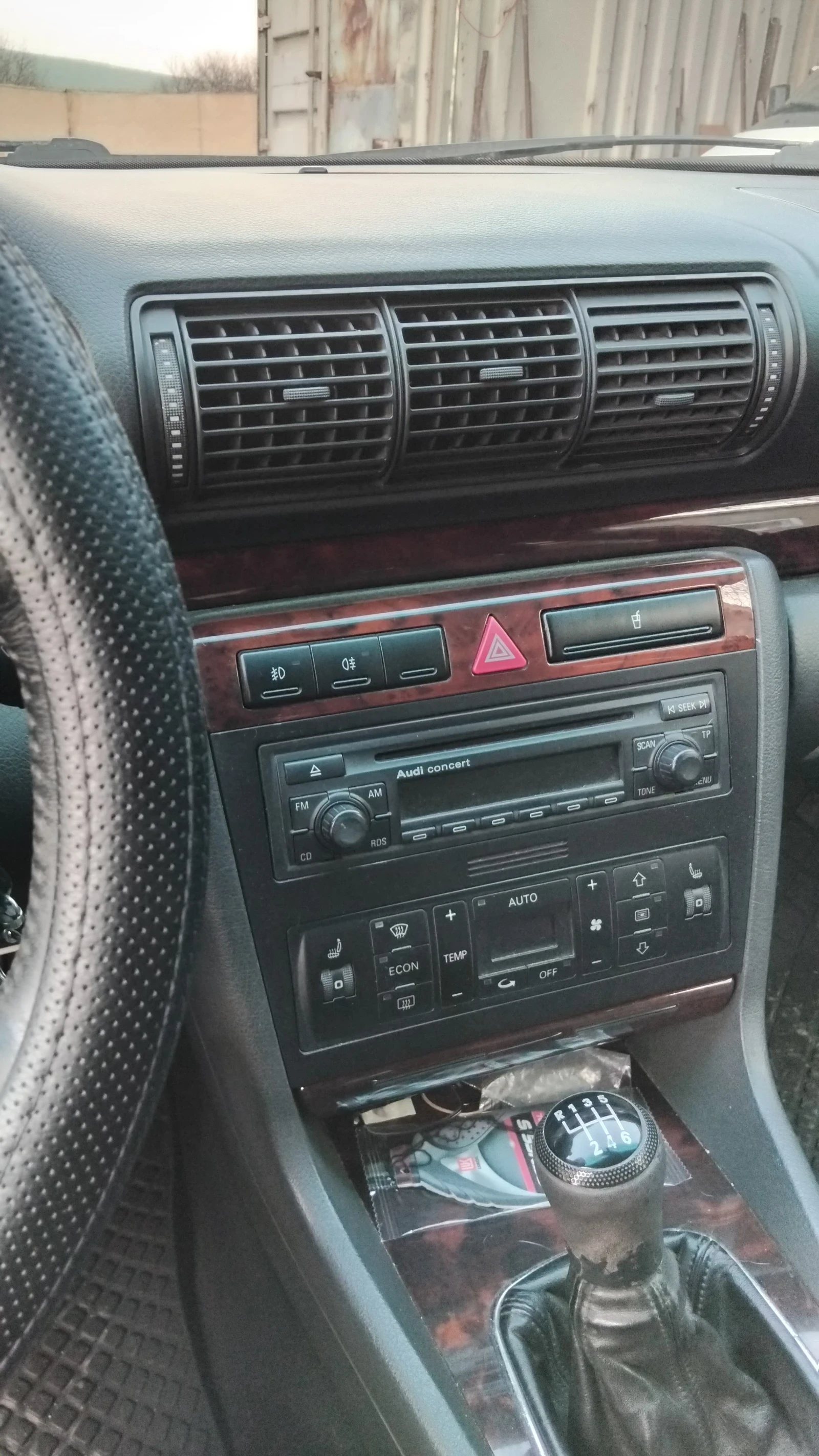 Audi A4, снимка 4 - Автомобили и джипове - 53985599