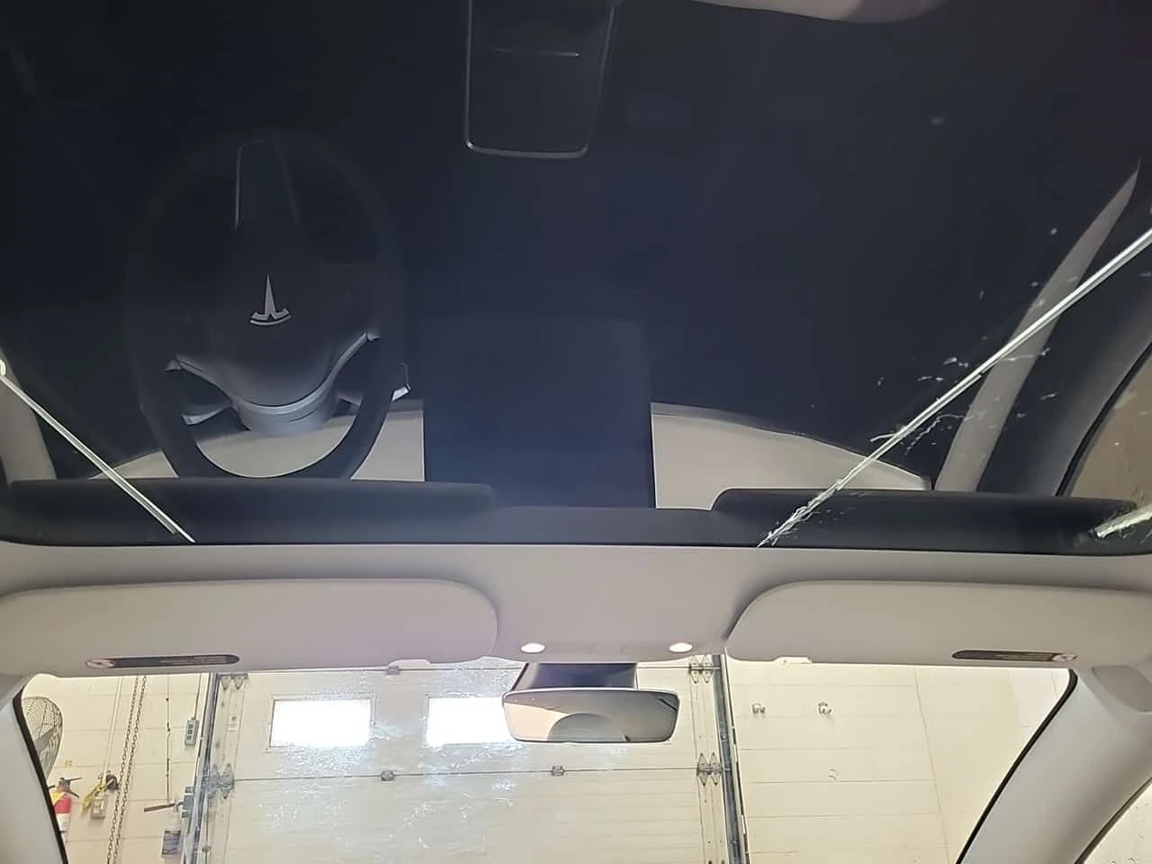 Tesla Model 3 STANDARD RANGE PLUS| 2 КЛЮЧА| CARFAX , снимка 14 - Автомобили и джипове - 54113362