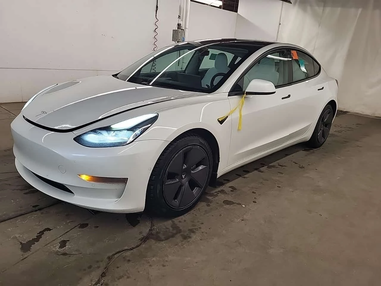 Tesla Model 3 STANDARD RANGE PLUS| 2 КЛЮЧА| CARFAX 