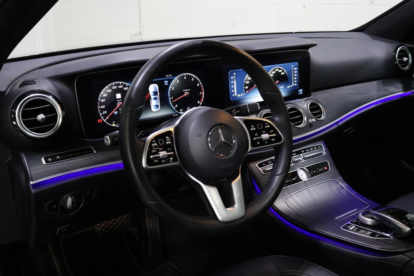 Mercedes-Benz E 450 4MATIC* АвтоКредит* (ЦЕНА ДО БГ), снимка 7 - Автомобили и джипове - 54178042