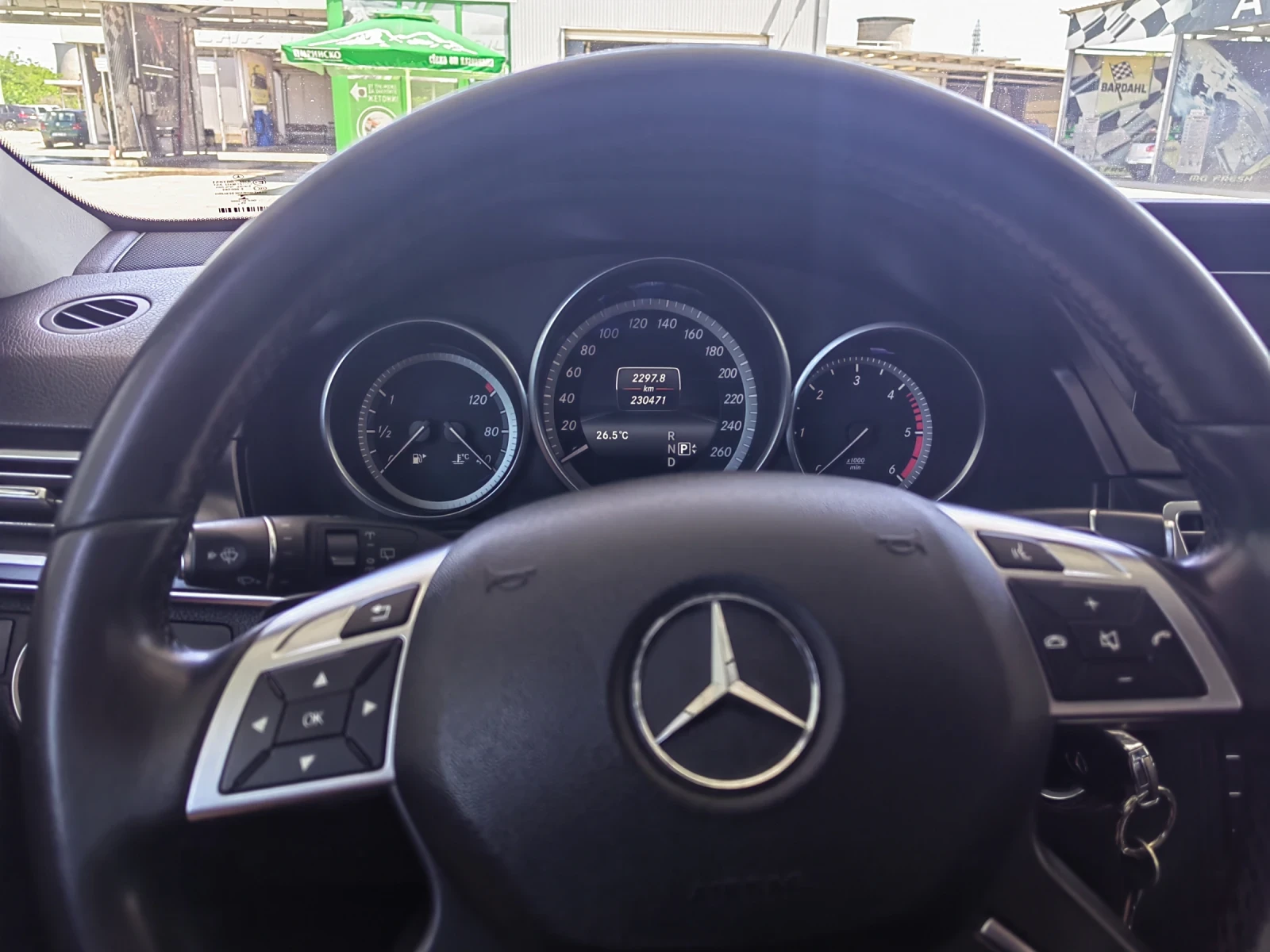 Mercedes-Benz E 220 Face, снимка 12 - Автомобили и джипове - 54912824