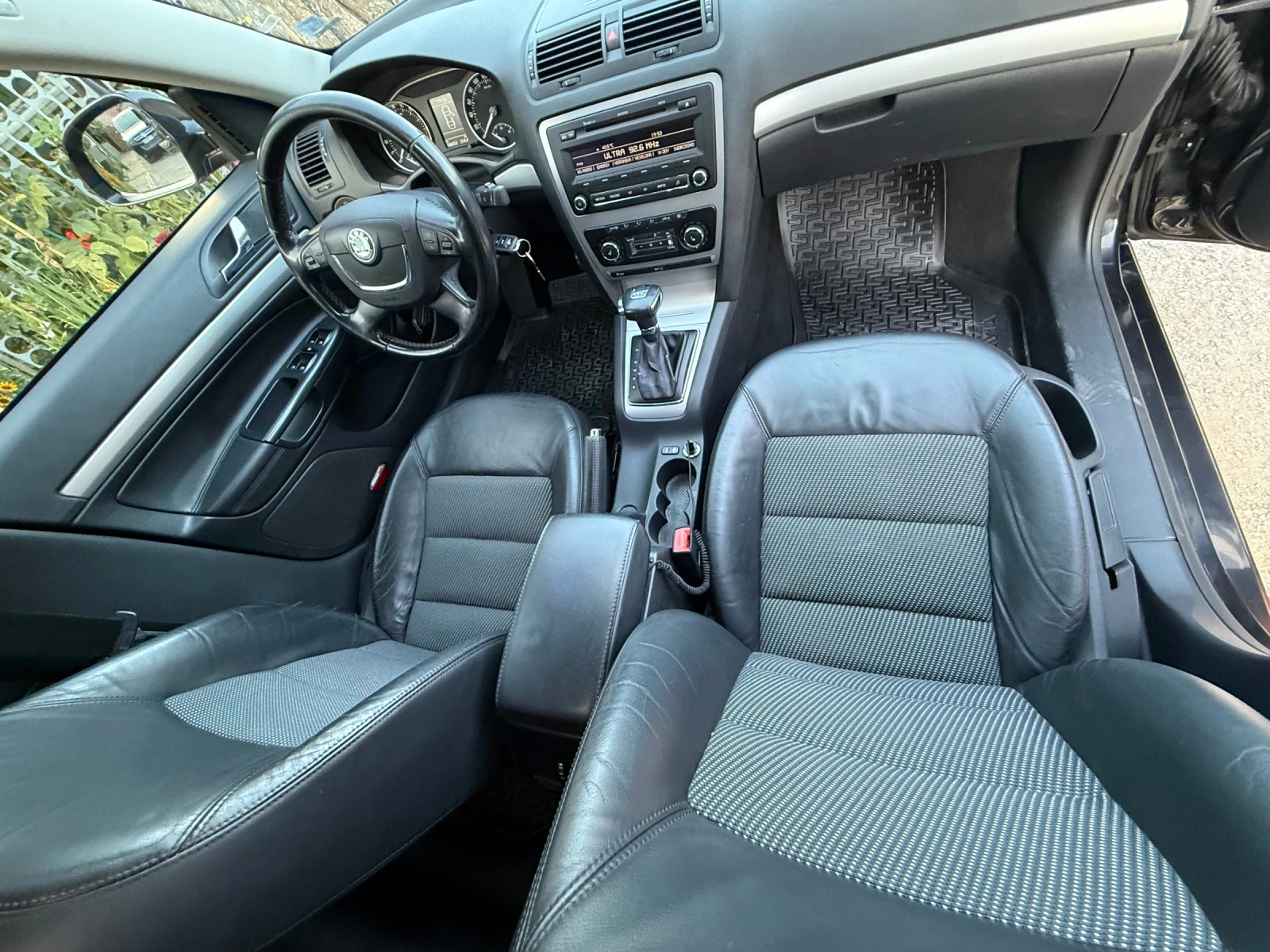 Skoda Octavia 1.6 TDI 105, снимка 13 - Автомобили и джипове - 55161299