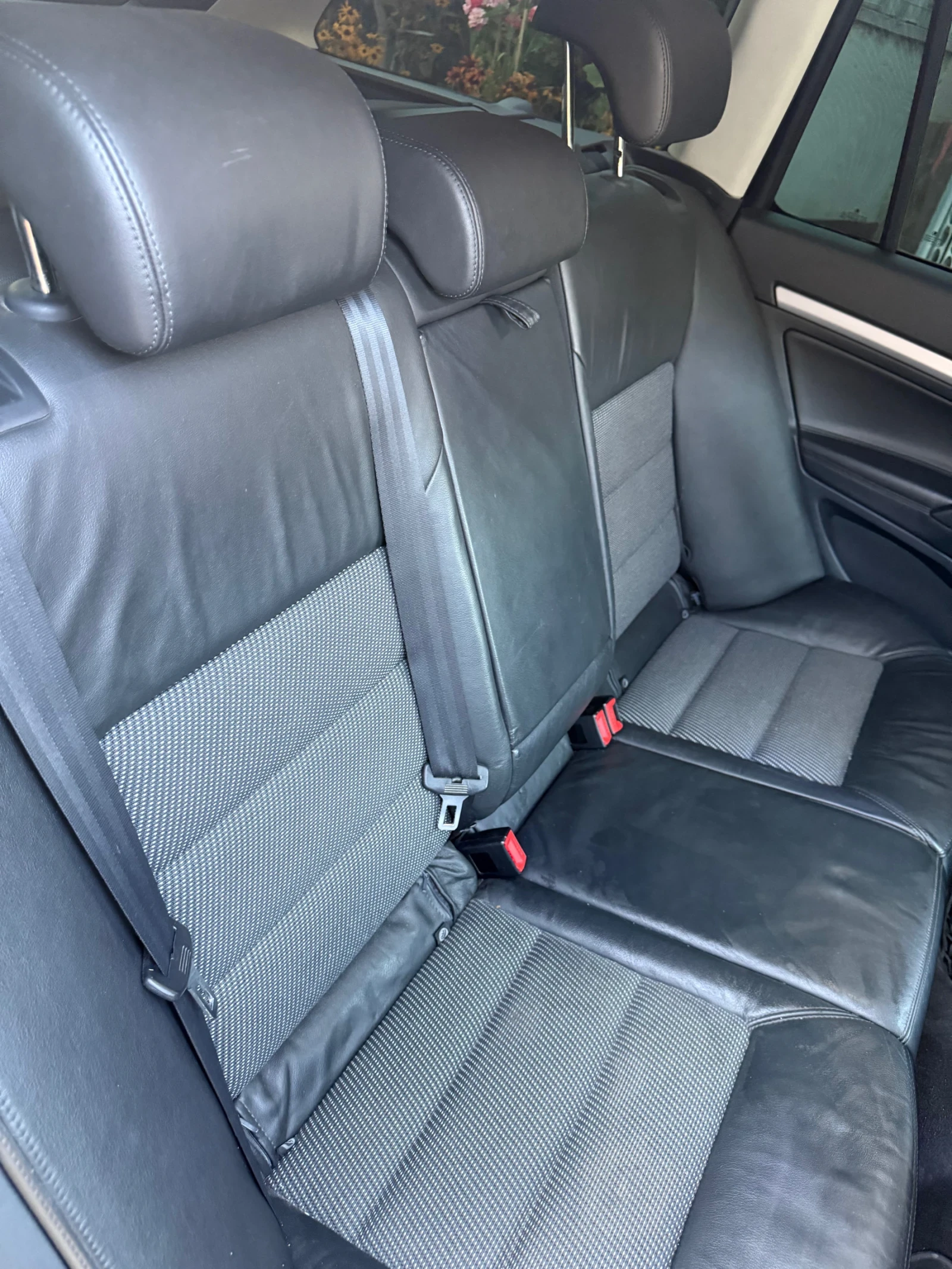 Skoda Octavia 1.6 TDI 105, снимка 9 - Автомобили и джипове - 55161299