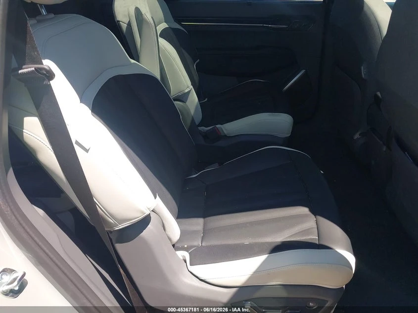 Kia EV9 Gt-Line, снимка 8 - Автомобили и джипове - 55452385